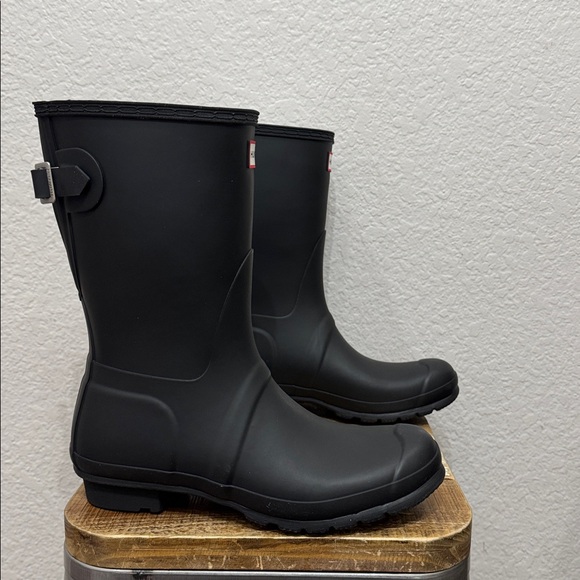 Hunter The Original Short Black Boots Size 10 NEW - Picture 2 of 8